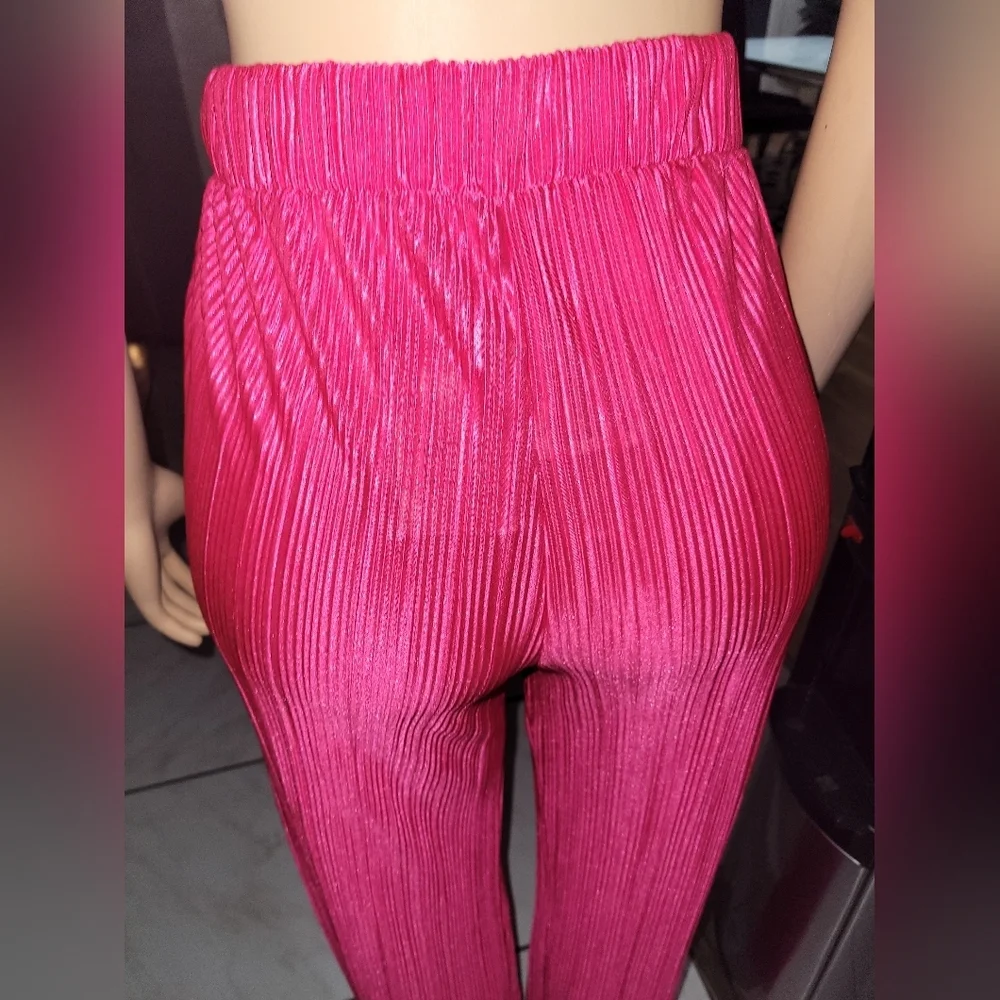 Forever 21 Vibrant Pink Skirt Size M - Picture 7 of 7
